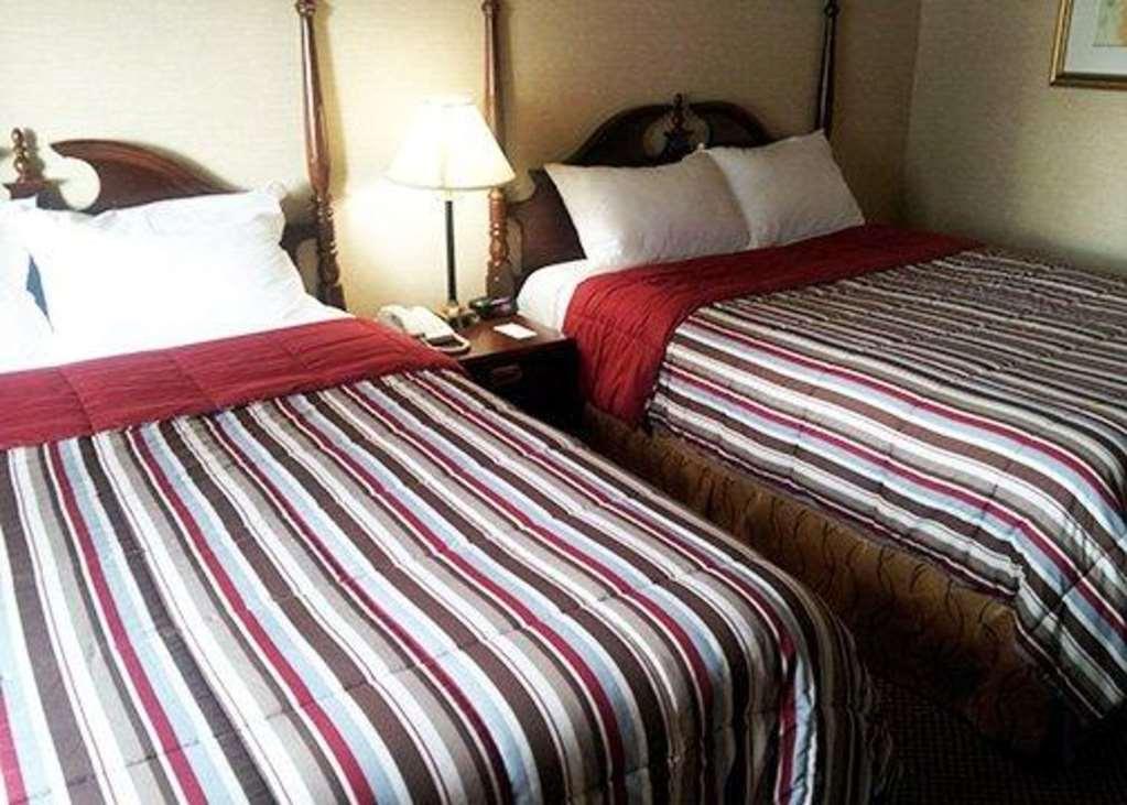 Econo Lodge City Centre Kingston Room photo